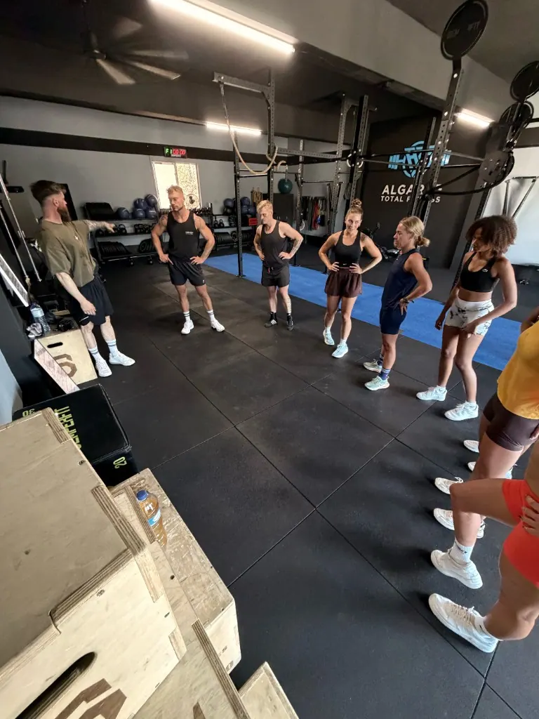 Briefing at Algarve Total Fitness gym
